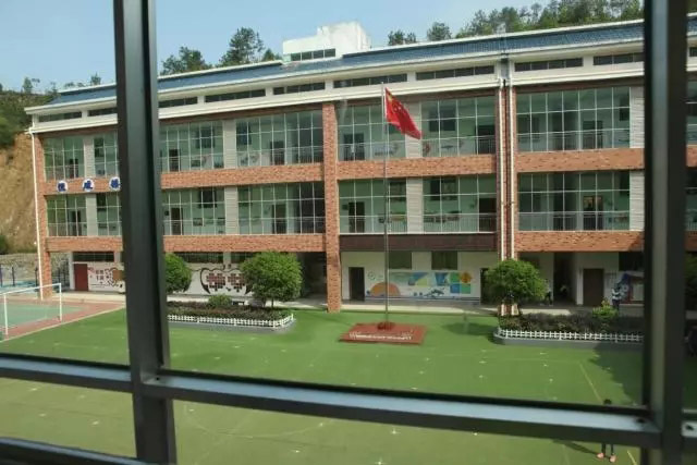 延綿大愛(ài)五百公里，廣東博皓實(shí)鷹隊(duì)情牽江西上猶縣特殊教育學(xué)校-2