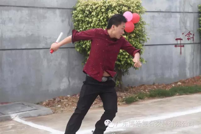 堅(jiān)韌不拔展雄風(fēng)，團(tuán)結(jié)協(xié)作顯氣魄--熱烈慶祝博皓首屆運(yùn)動(dòng)會(huì)隆重召開