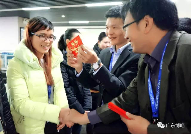 收到禮物的女神們心情就像被全世界寵愛(ài)著一般！